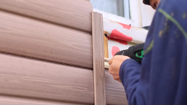 Affordable siding repair and maintenance services in Ashtabula, OH